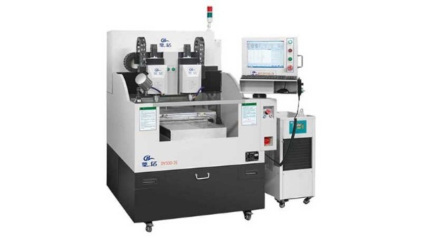 小型精密精雕機多少錢一臺？